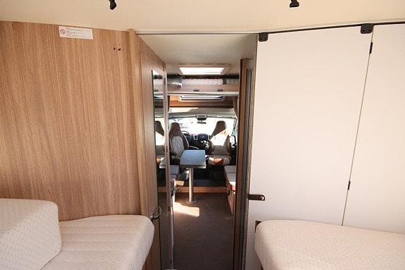 Bürstner Lyseo 727 (140hk) 15 of 26