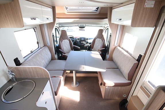 Bürstner Lyseo 727 (140hk) 7 of 26