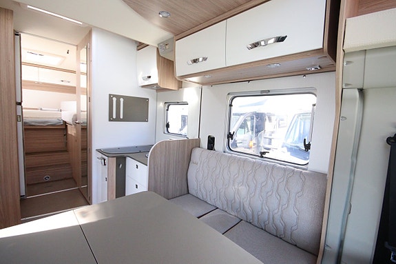 Bürstner Lyseo 727 (140hk) 9 of 26