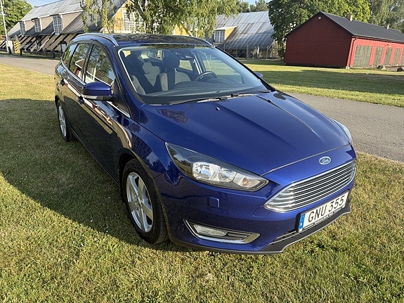 Ford Focus 2 of 5