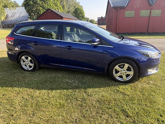 Ford Focus 3 of 5