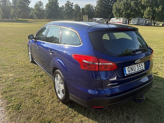 Ford Focus 4 of 5