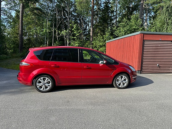 Ford S-MAX 4 of 5