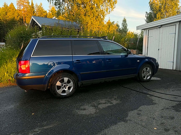 Volkswagen Passat 3 of 5