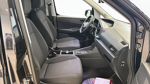 Ford Transit Connect 3 of 5