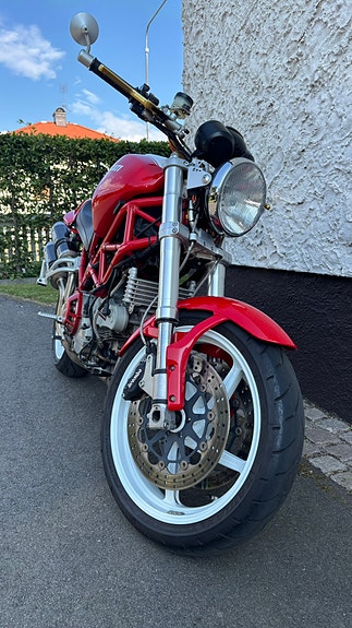 Ducati Monster S2R 1000 5 of 8