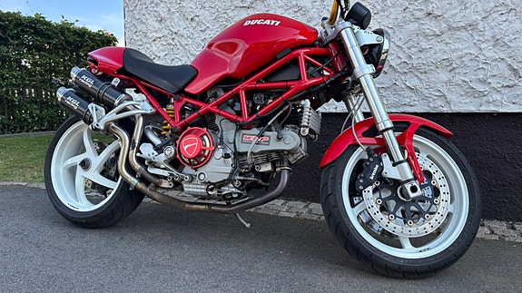 Ducati Monster S2R 1000 3 of 8