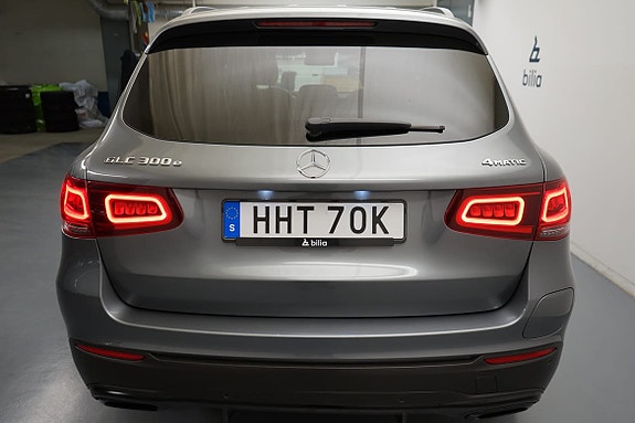 Mercedes-Benz GLC300 e 12 of 14