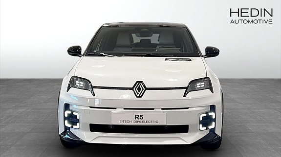 Renault 5 8 of 12