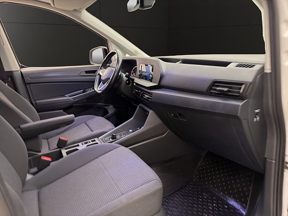 Volkswagen Caddy Maxi 26 of 30