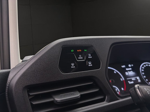 Volkswagen Caddy Maxi 15 of 30