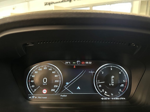 Volvo V90 12 of 21
