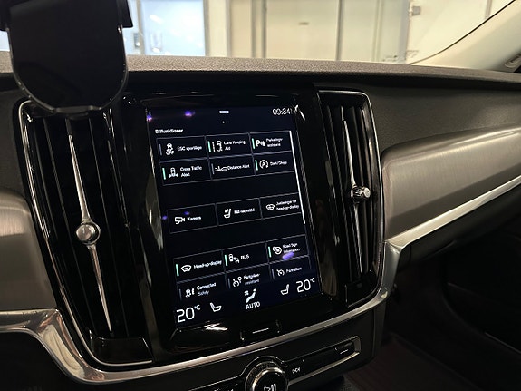 Volvo V90 16 of 21
