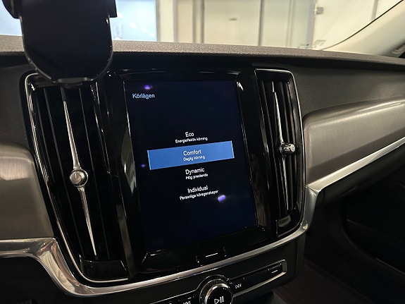 Volvo V90 13 of 21
