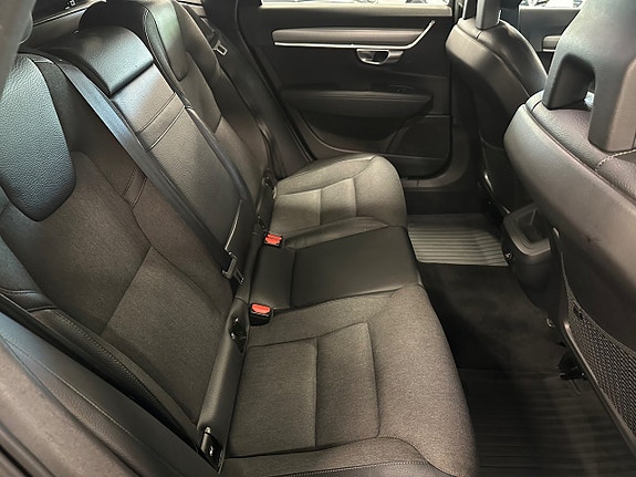 Volvo V90 7 of 21