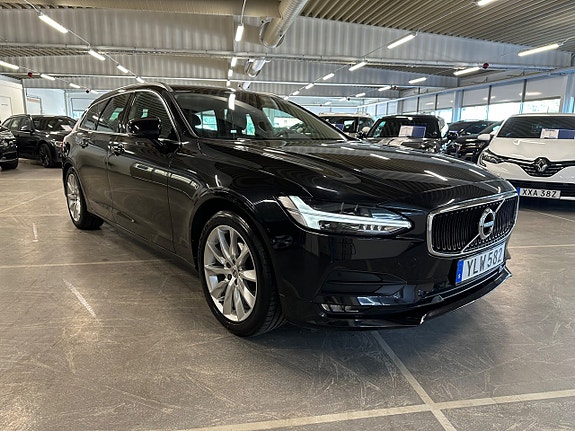 Volvo V90 2 of 21