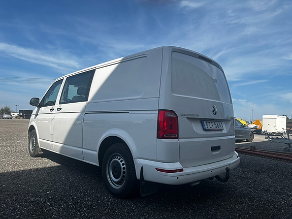 Volkswagen Transporter 4 of 5