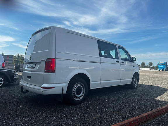 Volkswagen Transporter 3 of 5
