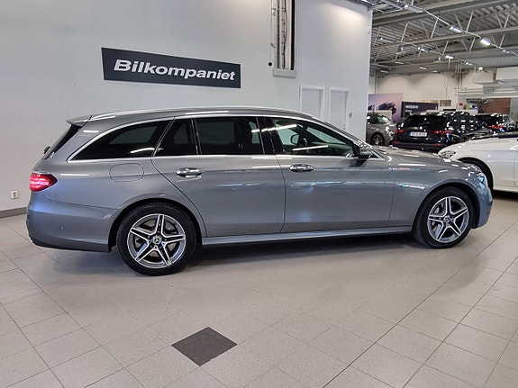 Mercedes-Benz E300 3 of 17
