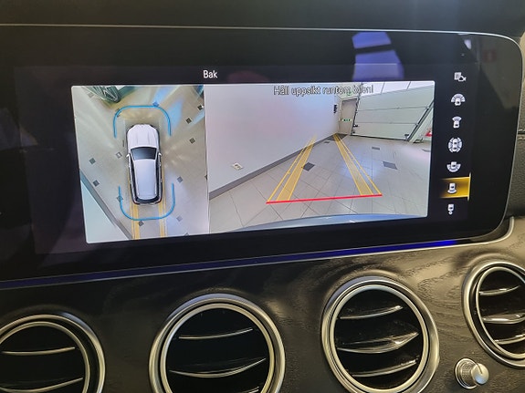 Mercedes-Benz E300 17 of 17