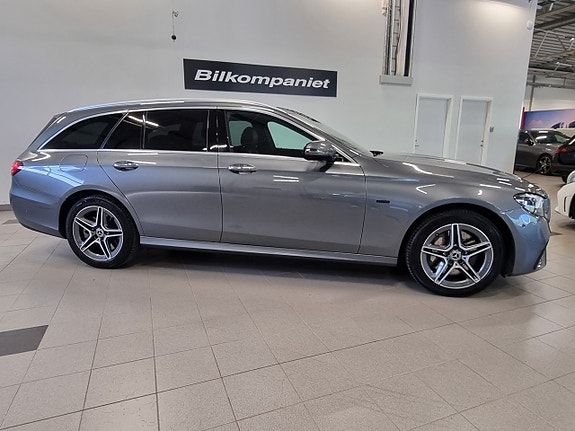 Mercedes-Benz E300 2 of 17