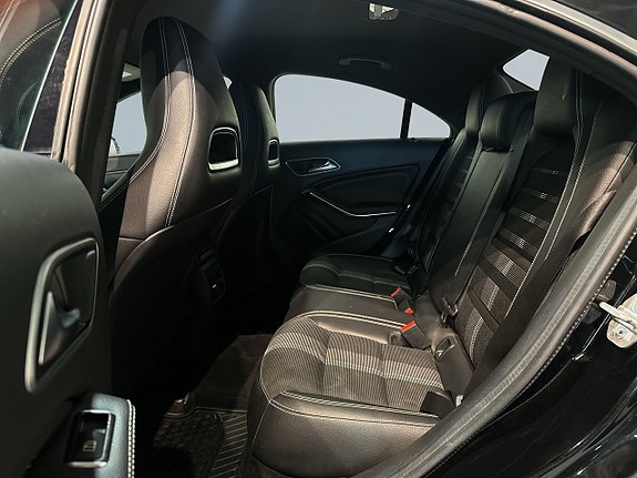 Mercedes-Benz CLA200 d 13 of 21