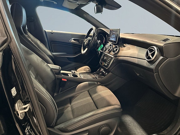 Mercedes-Benz CLA200 d 10 of 21