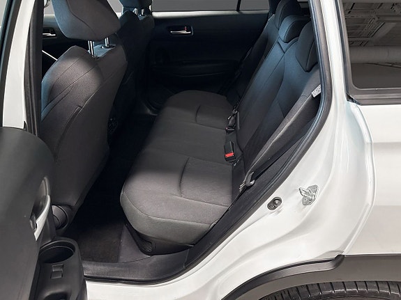 Toyota Corolla Cross 9 of 11
