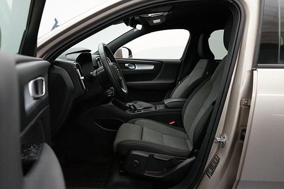 Volvo XC40 5 of 5