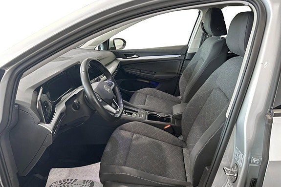 Volkswagen Golf VIII 7 of 13