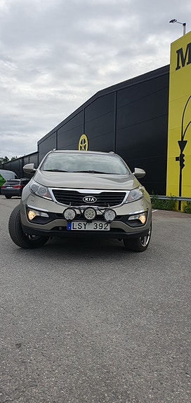 Kia Sportage 2 of 5