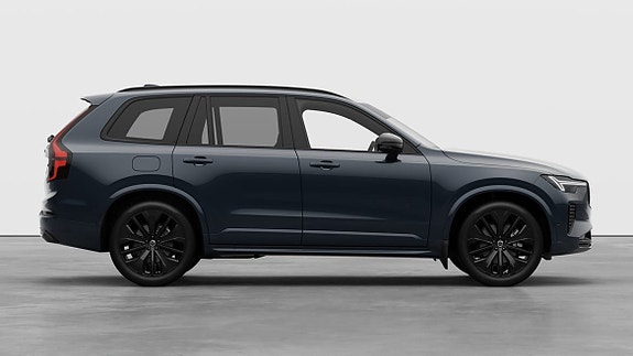 Volvo XC90 6 of 27