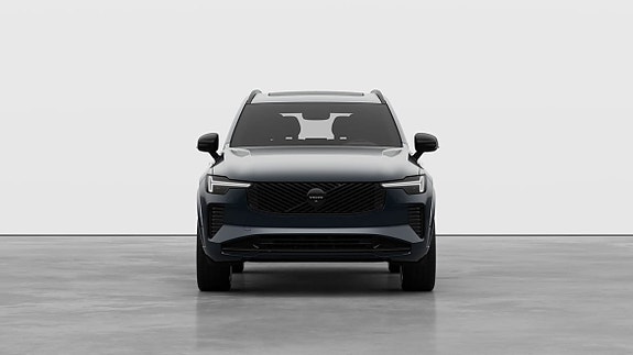 Volvo XC90 3 of 27