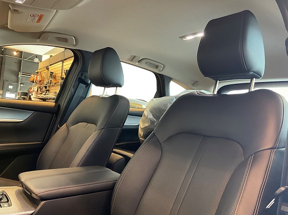 Mazda CX-60 10 of 13