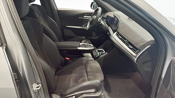 BMW iX2 3 of 5