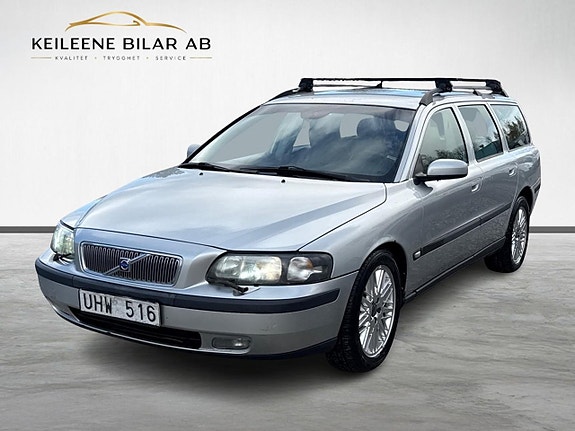 Volvo V70 3 of 22