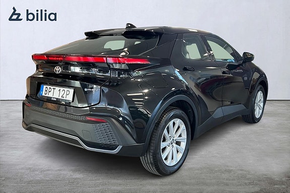 Toyota C-HR 19 of 21