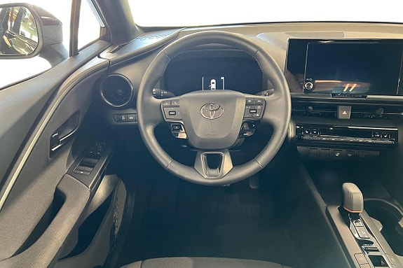 Toyota C-HR 11 of 21