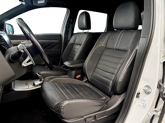 Mitsubishi Outlander 4 of 19
