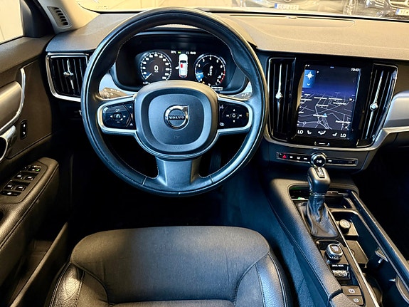 Volvo V90 10 of 19