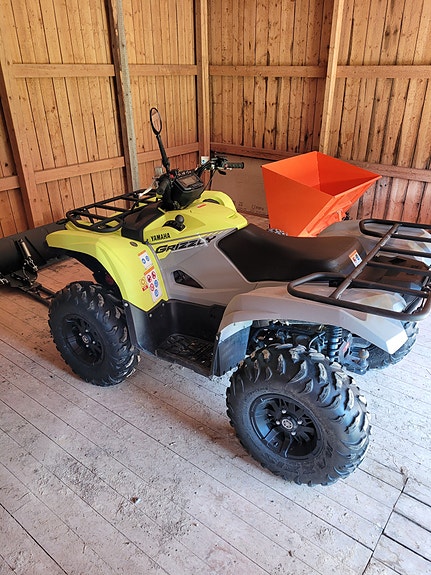 Yamaha Grizzly 700 2 of 5