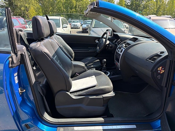 Renault Megane 16 of 25