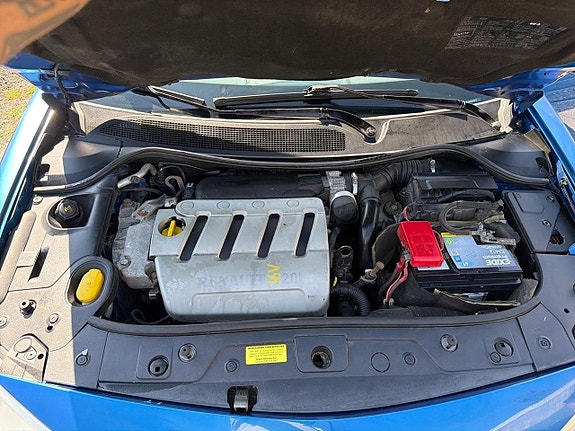 Renault Megane 22 of 25