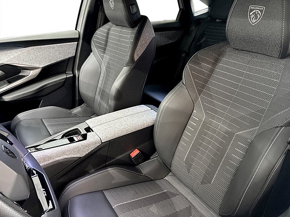 Peugeot 3008 5 of 5