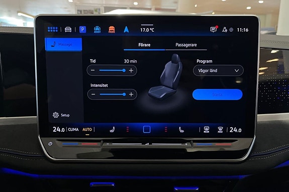 Volkswagen Passat 19 of 25