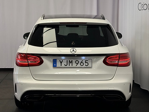 Mercedes-Benz C220 4 of 14
