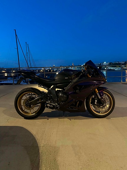 Yamaha YZF-R7 WGP 4 of 4