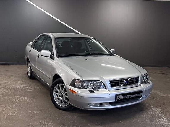 Volvo S40 3 of 3