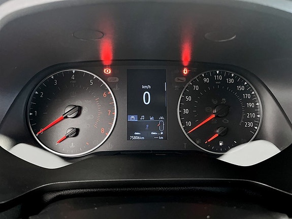 Renault Captur 8 of 15