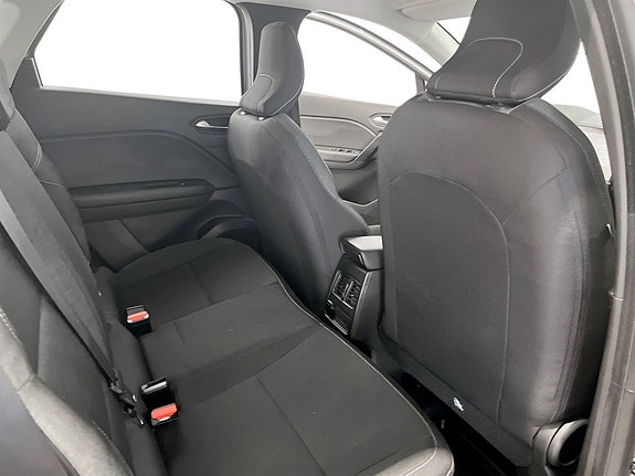 Renault Captur 12 of 15